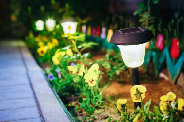 Solar-powered Outdoor Lighting