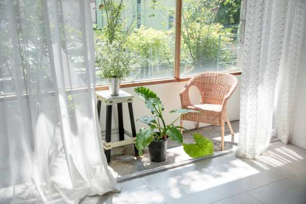 The Right Outdoor Curtains