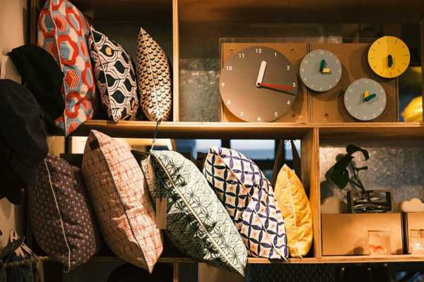 Store Outdoor Pillows