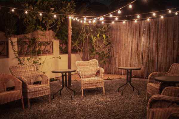 Illuminating The Garden Spaces Outdoor Garden Decor Ideas
