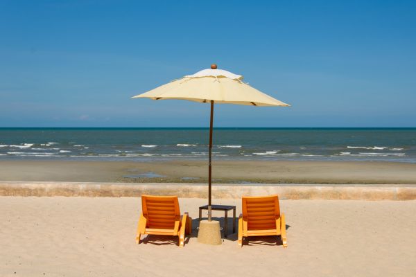 Why Knowing How to Put Up a Beach Umbrella Matters