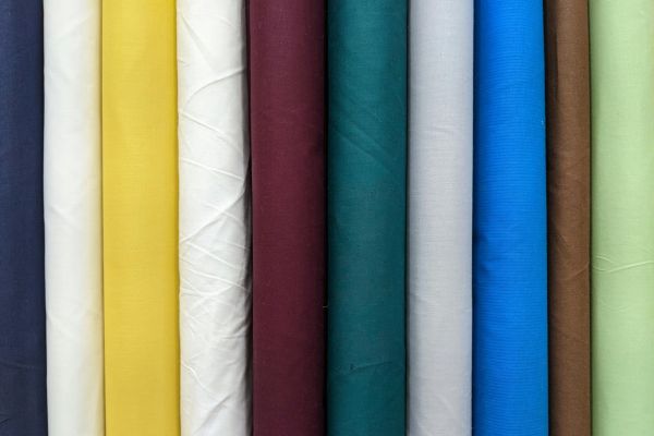 Materials That Withstand Wind: Fabric, Poles, and Anchors
