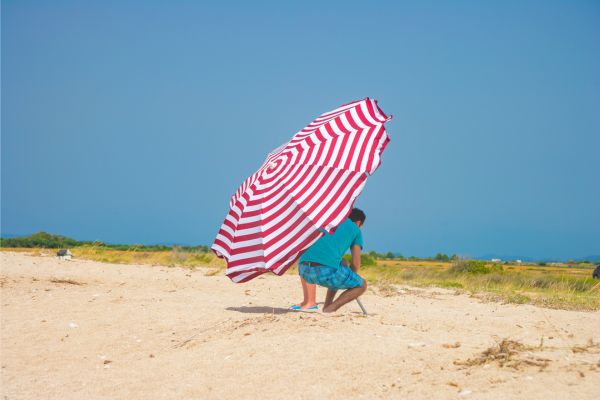 Windy Beaches and Umbrella Safety